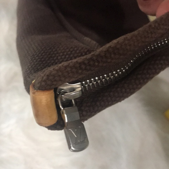 Louis Vuitton Antigua Cabas - Picture 15 of 17